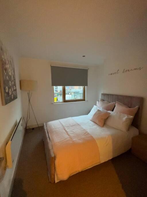 Leeds Clarence Dock 2 Bedroom Apt Екстериор снимка