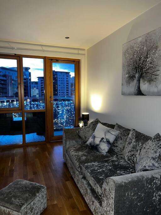 Leeds Clarence Dock 2 Bedroom Apt Екстериор снимка