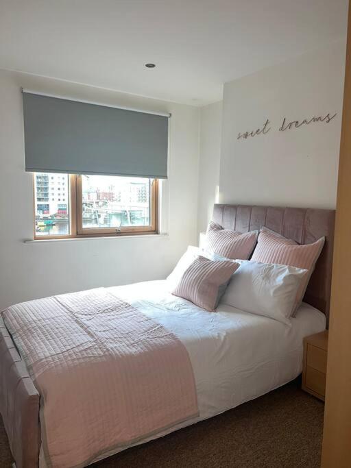Leeds Clarence Dock 2 Bedroom Apt Екстериор снимка